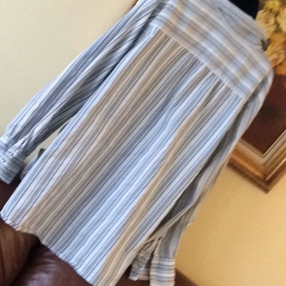 👀💞The Bedford💞comfortable button down shirt - Picture 5 of 8